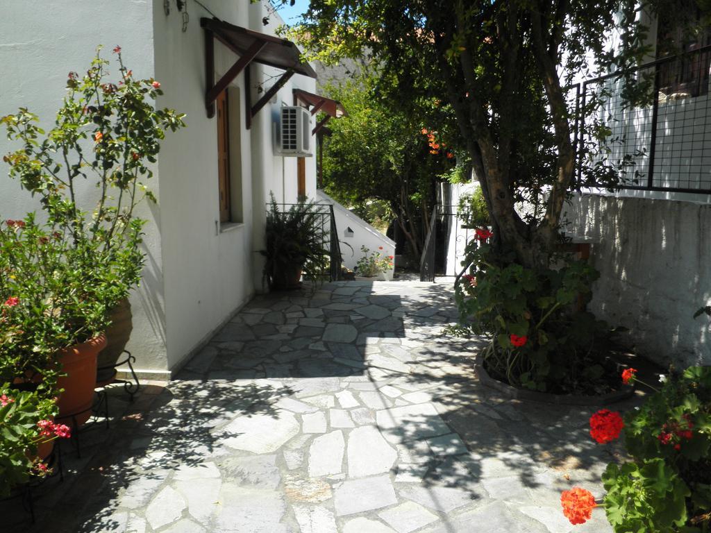 Mavrikou Helen Apartments Skyros Zimmer foto